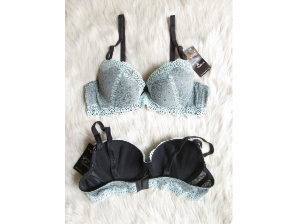 ÁO LÓT HUG 002 - MÀU XANH